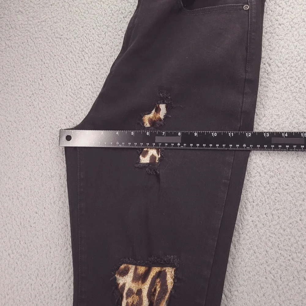 JUDY BLUE Jeans Size 1XL Skinny Fit Leopard Patch Black Stretch Denim - Picture 12 of 14